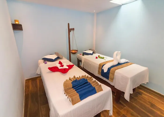 Отель Himalayan 4*